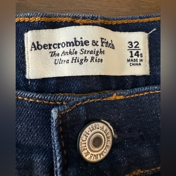 Abercrombie Ankle Straight Ultra HighRise 32 or 14S - Picture 4 of 5